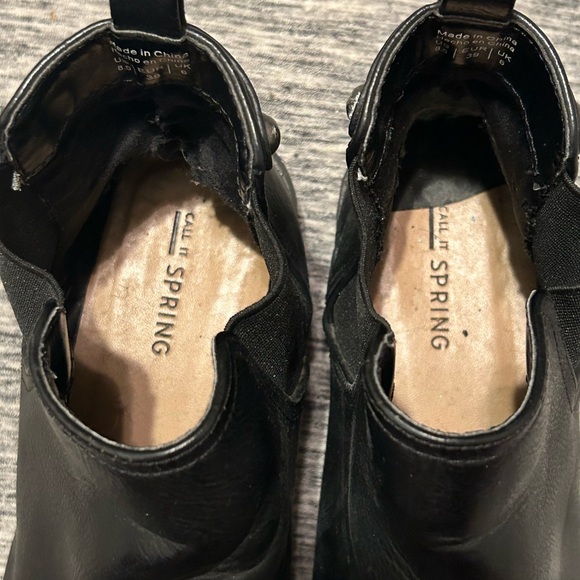 Black Ankle Boots from Call It Spring Size 8.5 - Picture 6 of 7